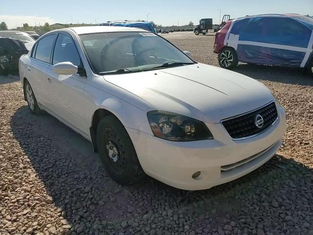2005 Nissan Altima - Image 11