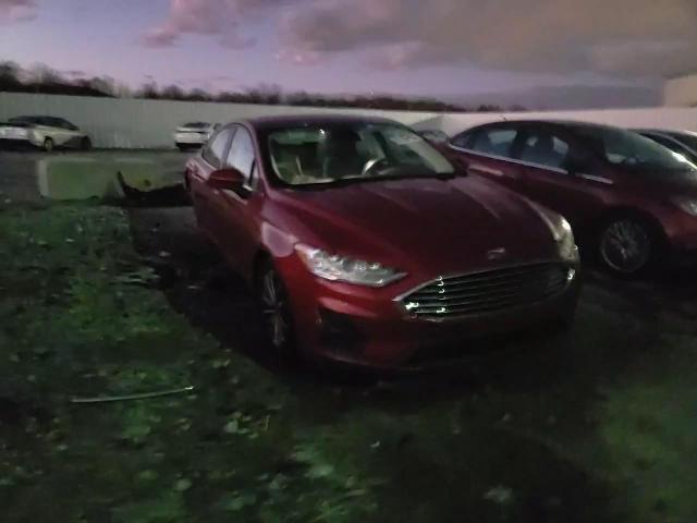 2020 Ford Fusion - Image 13