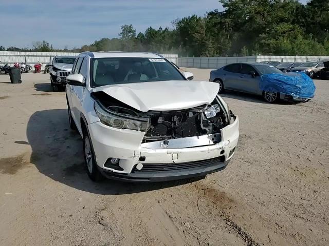 2015 Toyota Highlander - Image 11