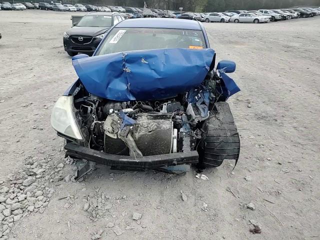 2009 Nissan Versa - Image 12