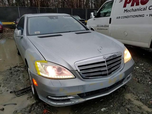 2011 Mercedes-Benz S 550 4Matic VIN: WDDNG8GB0BA370293 Lot: 80340044