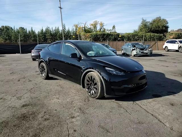 2022 Tesla Model Y VIN: 7SAYGDEFXNF390779 Lot: 80547314