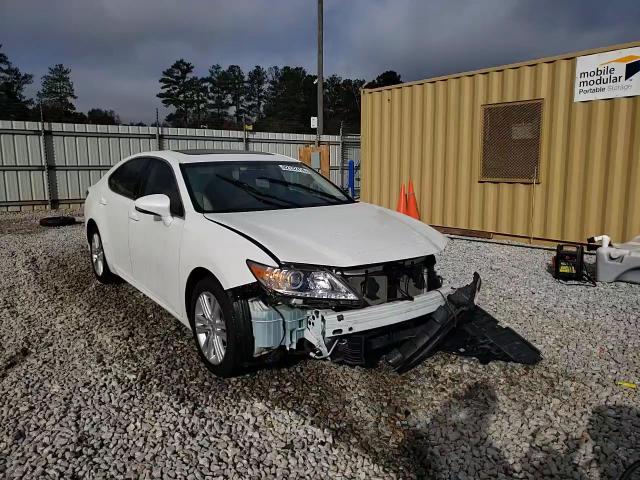 2014 Lexus ES - Image 14