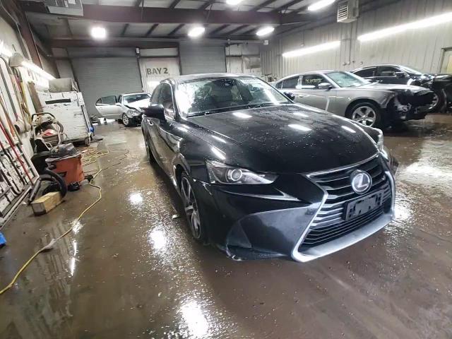 2017 Lexus IS - Image 13