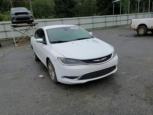 2015 Chrysler 200 - Image 11