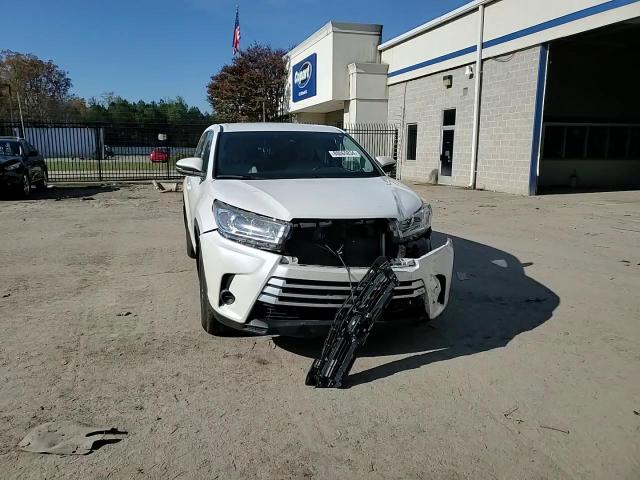 2019 Toyota Highlander Le VIN: 5TDBZRFH7KS970282 Lot: 80065834