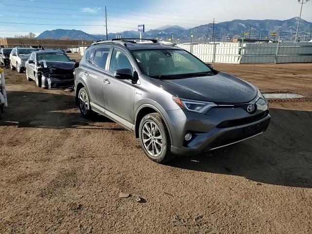 2017 Toyota RAV 4 - Image 12