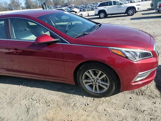 2015 Hyundai Sonata - Image 11