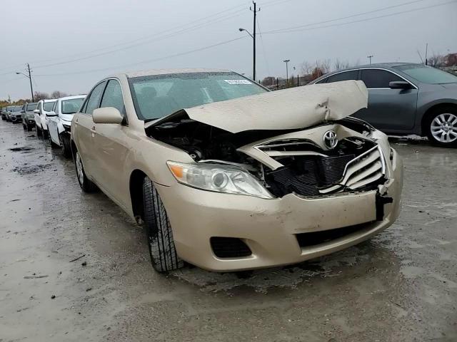 2010 Toyota Camry - Image 11