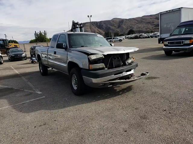 2003 Chevrolet Silverado K2500 Heavy Duty VIN: 1GCHK29143E214274 Lot: 79059934