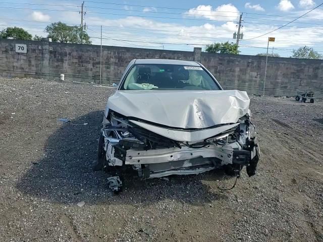 2022 Toyota Camry - Image 11