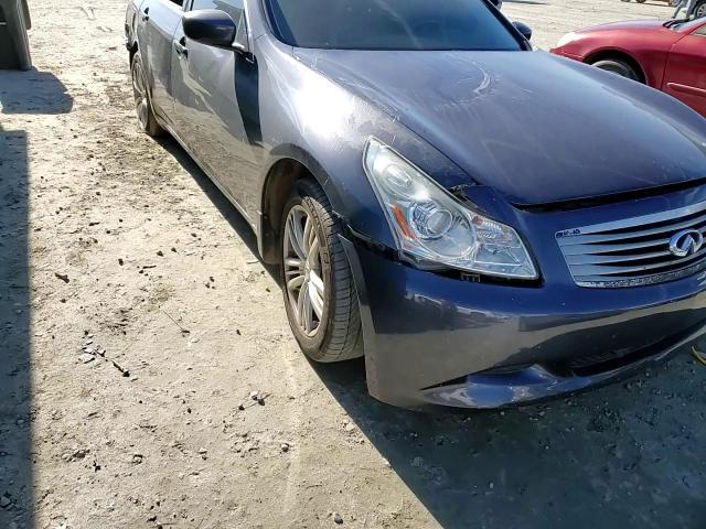 2011 Infiniti G - Image 11