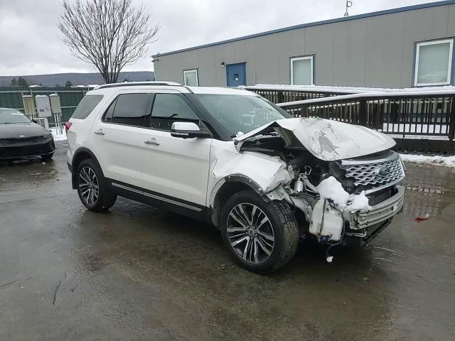 2017 Ford Explorer - Image 12