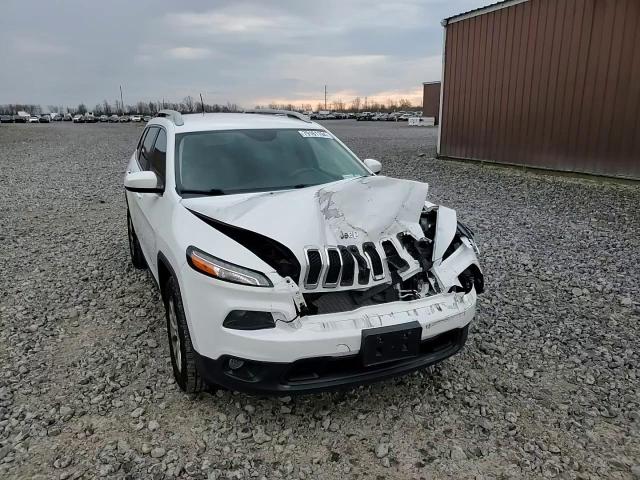 2017 Jeep Cherokee Latitude VIN: 1C4PJMCB5HW582671 Lot: 79161194