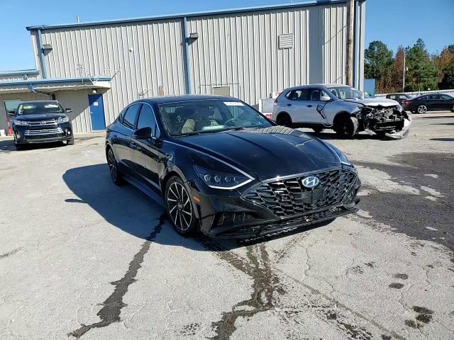 2020 Hyundai Sonata - Image 13