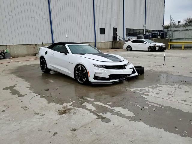 2023 Chevrolet Camaro - Image 14