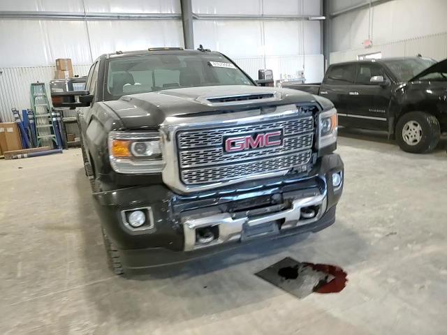 2019 GMC Sierra - Image 11