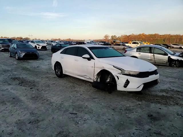 2023 Kia K5 - Image 11