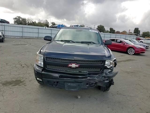 2011 Chevrolet Silverado - Image 10