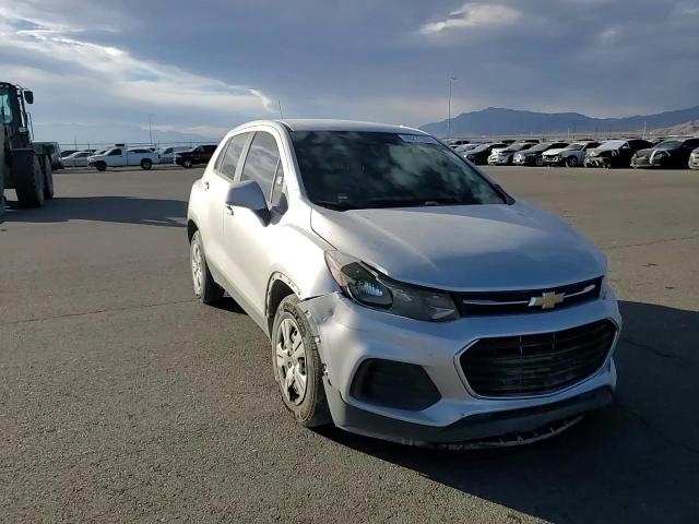 2018 Chevrolet Trax - Image 11