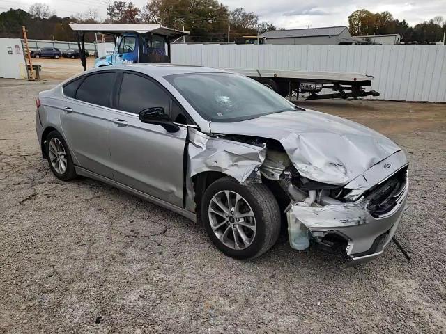 2020 Ford Fusion - Image 11