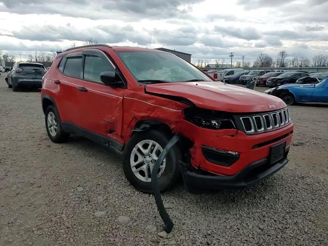 2018 Jeep Compass - Image 12
