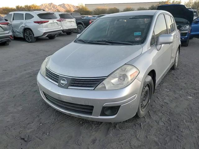 2009 Nissan Versa - Image 10