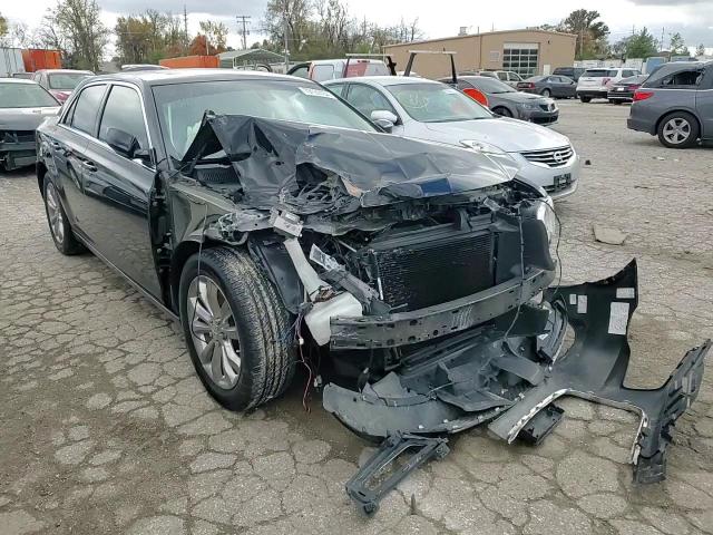 2018 Chrysler 300 Touring VIN: 2C3CCARG5JH314366 Lot: 79197434