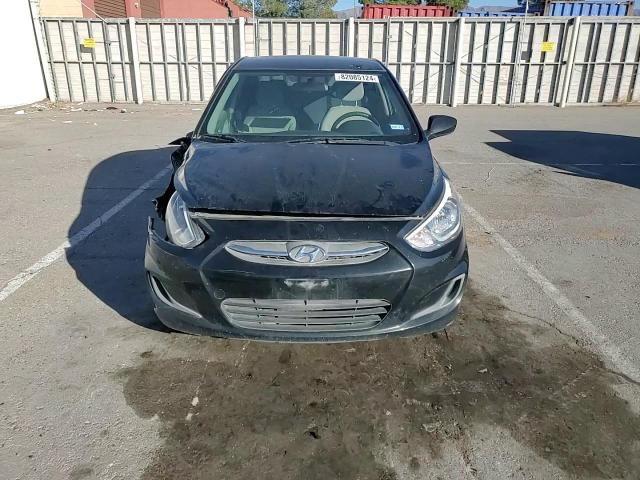 2017 Hyundai Accent Se VIN: KMHCT4AE0HU335295 Lot: 82085124