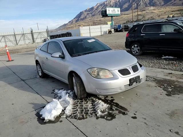 2008 Pontiac G5 - Image 11