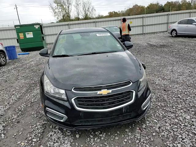 2015 Chevrolet Cruze - Image 11