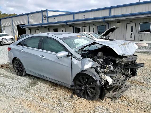 2011 Hyundai Sonata - Image 11
