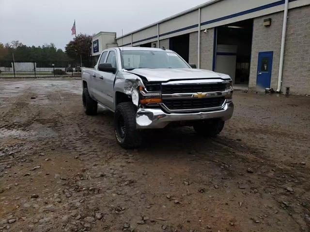 2017 Chevrolet Silverado - Image 10