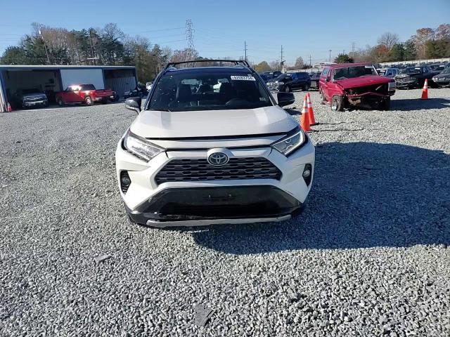 2019 Toyota RAV 4 - Image 12