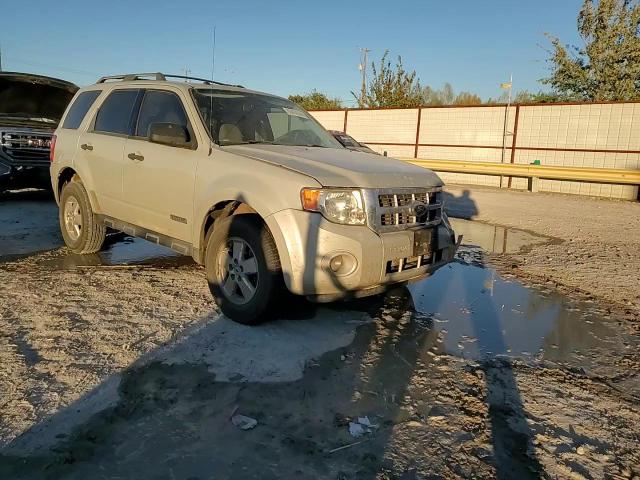 2008 Ford Escape - Image 11