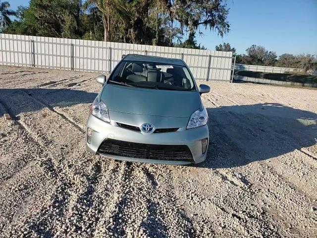 2015 Toyota Prius - Image 10