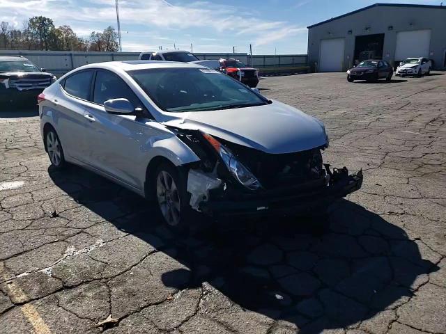 2013 Hyundai Elantra - Image 14