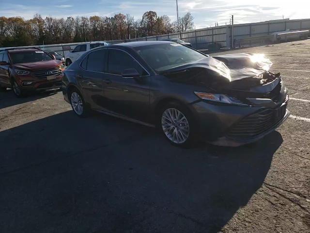 2018 Toyota Camry - Image 11