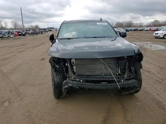 2021 Chevrolet Suburban - Image 15