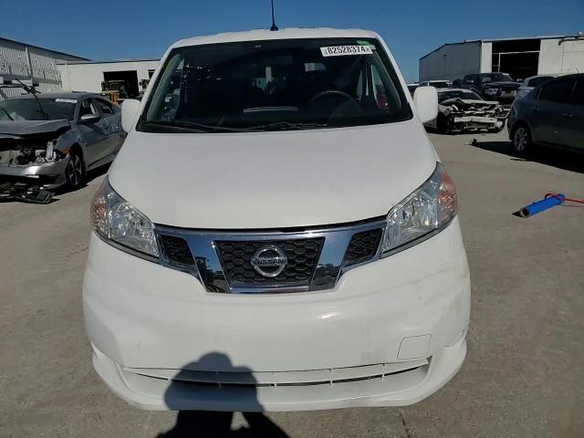 2016 Nissan NV - Image 12