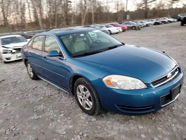 2010 Chevrolet Impala - Image 11