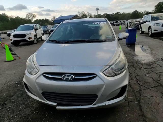 2015 Hyundai Accent - Image 11