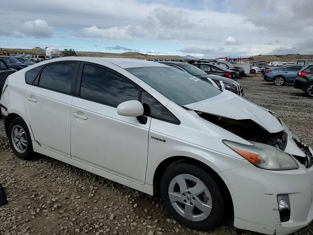 2011 Toyota Prius - Image 11