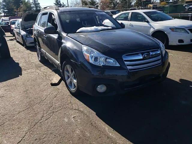 2013 Subaru Outback - Image 11