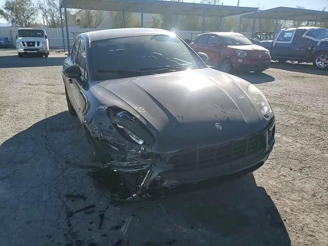 2017 Porsche Macan - Image 11