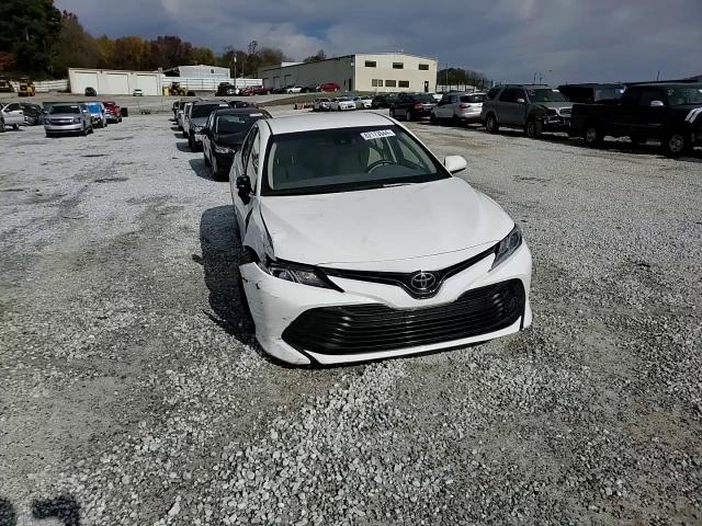 2018 Toyota Camry - Image 11