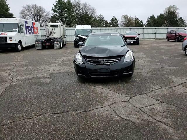 2012 Nissan Altima - Image 10