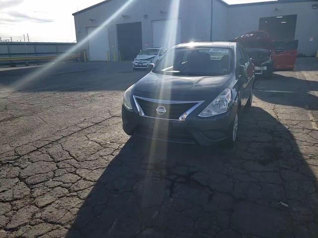 2015 Nissan Versa - Image 13