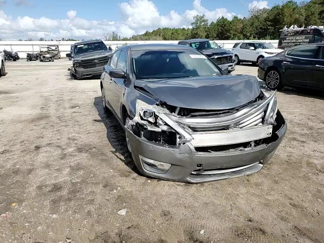2014 Nissan Altima - Image 10