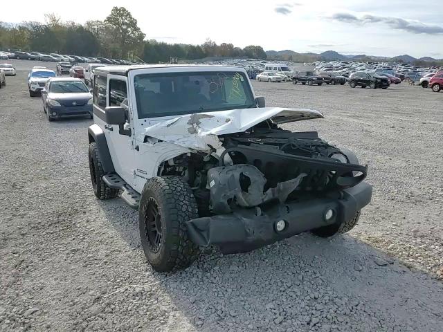 2013 Jeep Wrangler - Image 12